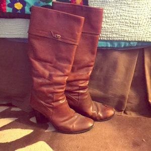 Hugo boss brown stack heeled boots